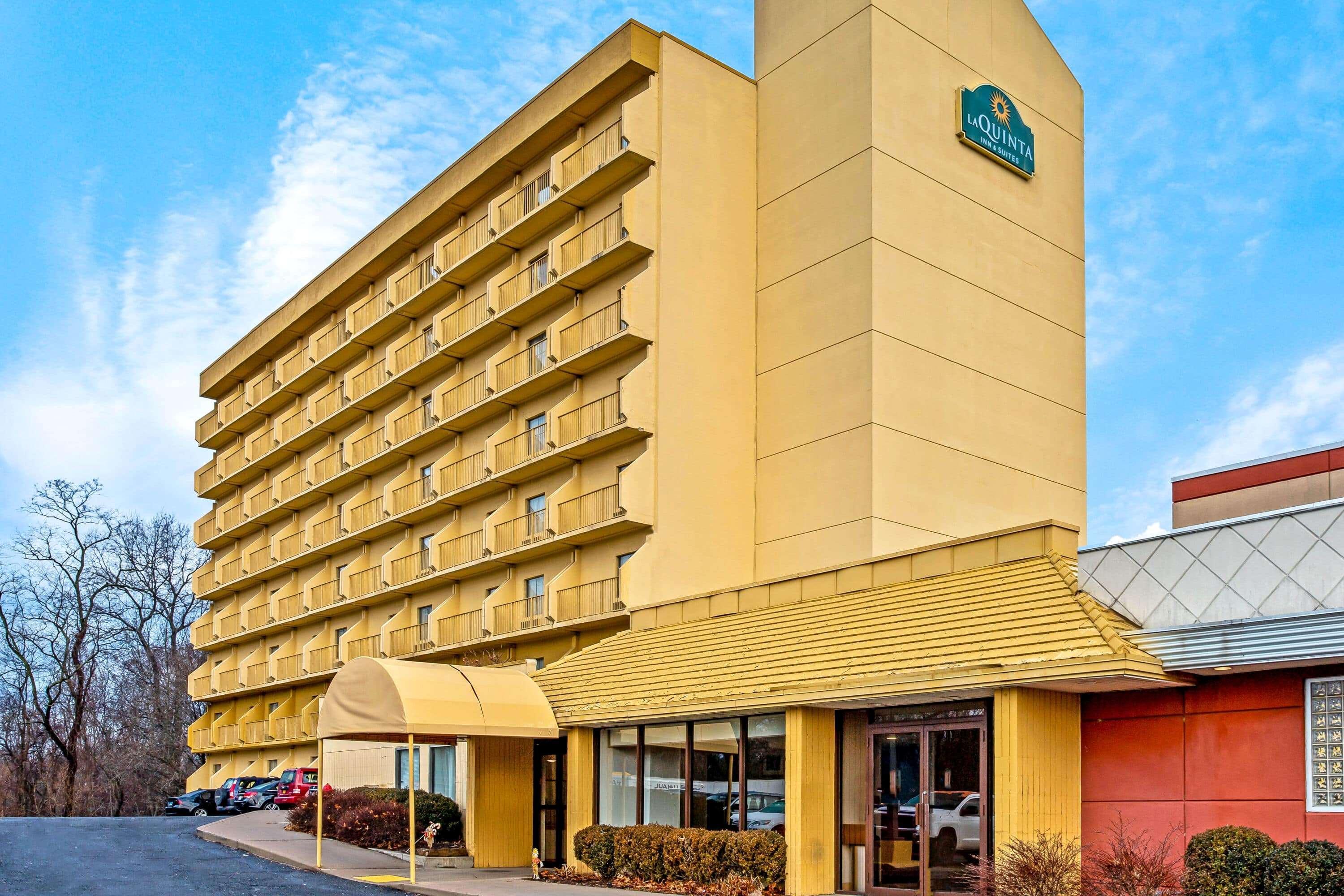 La Quinta By Wyndham Stamford / New York City Exterior photo