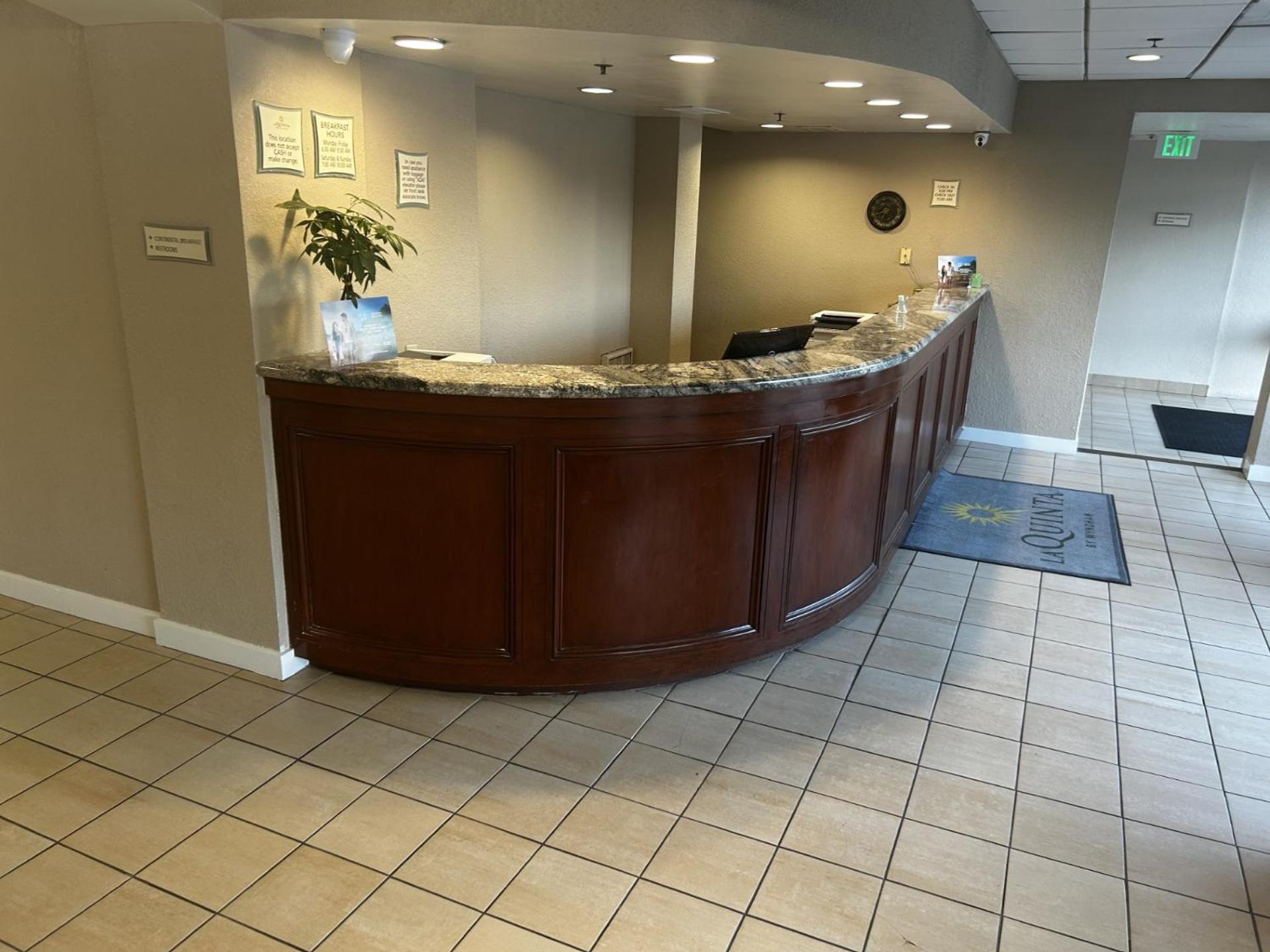 La Quinta By Wyndham Stamford / New York City Exterior photo
