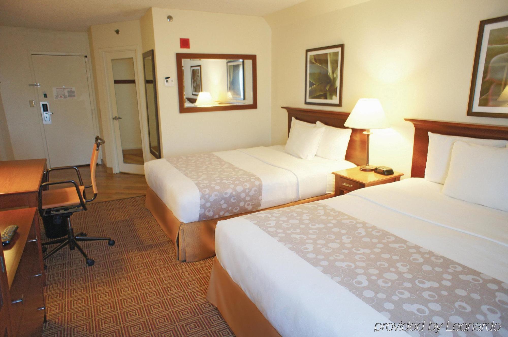 La Quinta By Wyndham Stamford / New York City Exterior photo